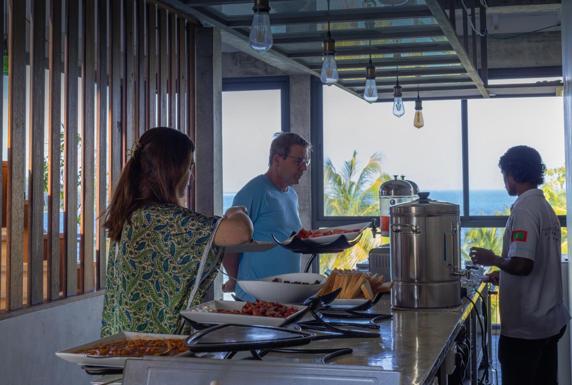Отель Club Gabbiano Rasdhoo Экстерьер фото